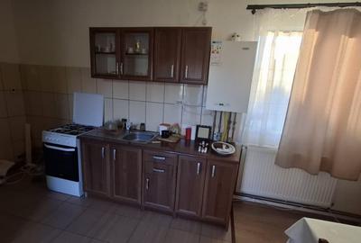 Casă cu 3 camere cu Teren 1281 Mp în Săliște