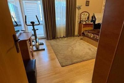 Apartament cu 7 camere decomandat în Aviației - 3