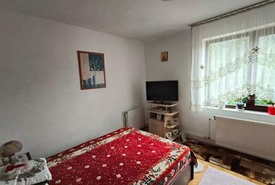Apartament cu 3 camere decomandat în Cezar Petrescu - 4