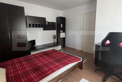 Apartament cu 3 camere decomandat în Rogerius