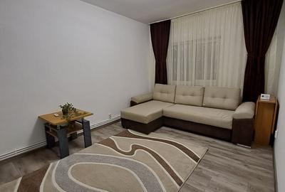 Garsonieră decomandată în Central - 7