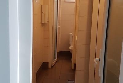 Spațiu comercial, de 241 mp, în Central - 11