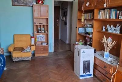 Apartament cu 2 camere decomandat în Cetății