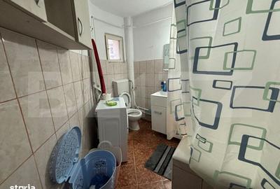 Apartament cu 3 camere decomandat în Albești