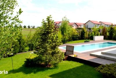 Casă cu 7 camere cu Teren 859 Mp în Central - 2