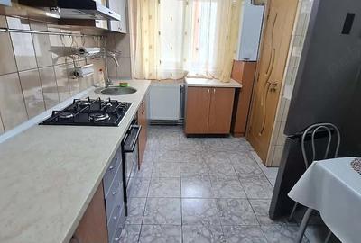 Apartament cu 3 camere decomandat în Central - 2