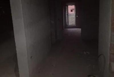 Casă cu 5 camere cu Teren 1000 Mp în Peciu Nou - 2