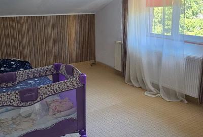 Casă cu Teren 1700 Mp în Șotrile