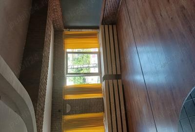 Spațiu comercial, de 377 mp, în Central - 4