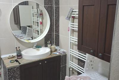 Casă cu 4 camere cu Teren 120 Mp în Colentina