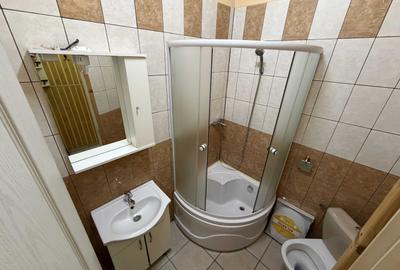 Garsonieră decomandată în Central - 2