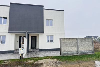 Duplex cu 4 camere cu Teren 295 Mp în Domnești - 1