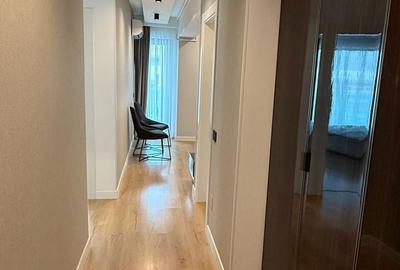 Apartament cu 3 camere în Central - 1