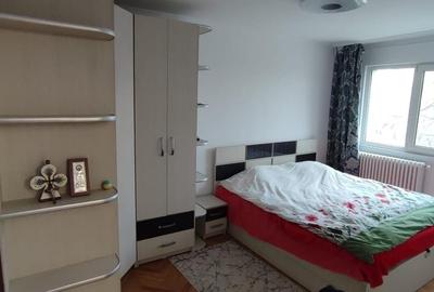 Apartament cu 3 camere semidecomandat în Gorjului - 3
