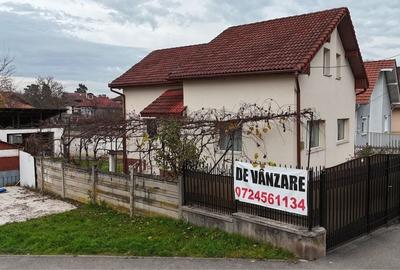 Casă cu 3 camere în Central