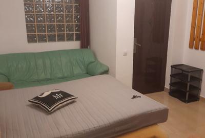 Garsonieră semidecomandată în Buești