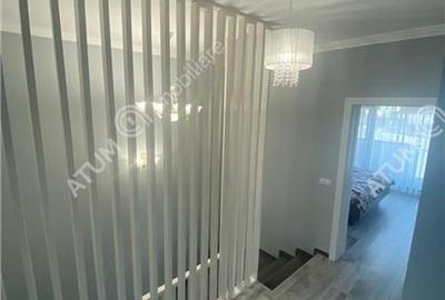 Duplex cu 5 camere cu Canalizare în Central - 12