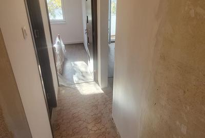 Apartament cu 3 camere decomandat în Exterior Vest - 2