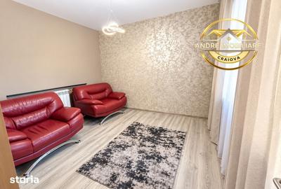 Apartament cu 3 camere semidecomandat în Calea București