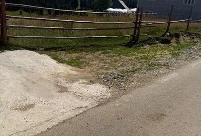 Teren de 3725 mp, în Măguri