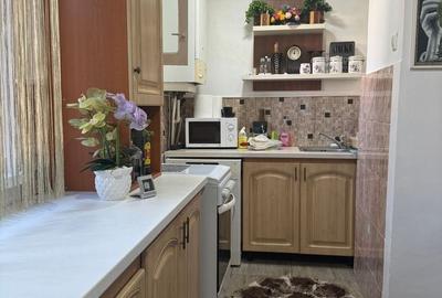 Apartament cu 2 camere semidecomandat în Micro 1