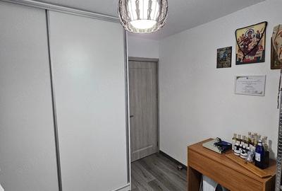 Apartament cu 3 camere decomandat în Trivale - 2
