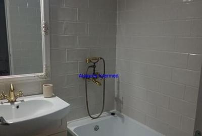 Casă cu 3 camere cu Teren 278 Mp în Palazu Mare - 2