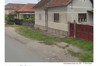 Casă cu 4 camere în Cuzăplac