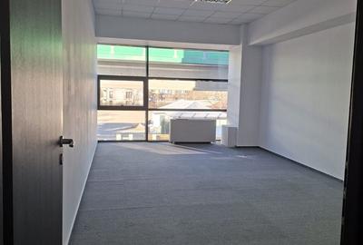 Spațiu comercial, de 70 mp, în Central