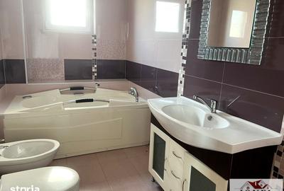 Apartament cu 3 camere decomandat în Central - 9