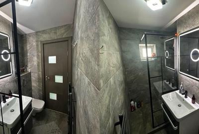 Apartament cu 4 camere decomandat în Central - 3
