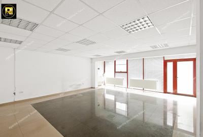 Spațiu comercial, de 170 mp, în - 6