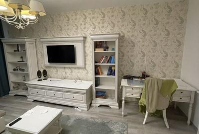 Apartament cu 2 camere decomandat în Tractorul - 2