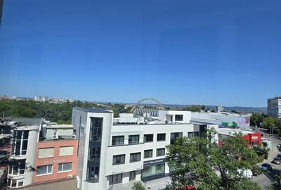 Apartament cu 2 camere decomandat în Cornișa