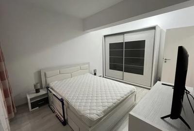 Apartament cu 2 camere semidecomandat, mobilat în Metalurgiei