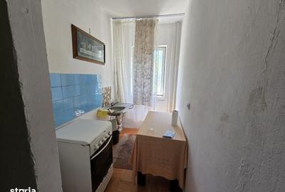 Apartament cu 2 camere semidecomandat în Central
