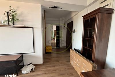 Apartament cu 2 camere semidecomandat, mobilat în Central