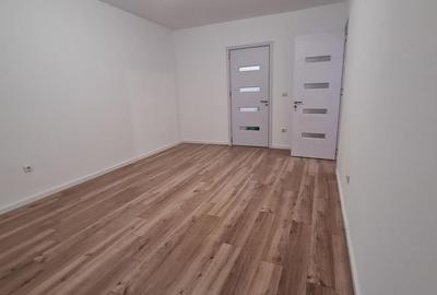 Garsonieră decomandată în Craiovița Nouă