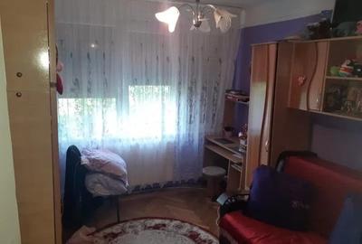 Apartament cu 2 camere semidecomandat în Hristo Botev - 3