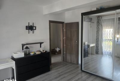 Casă cu 5 camere semidecomandat cu Teren 250 Mp în Central