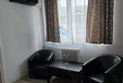 Apartament cu 2 camere, mobilat în Regie - 1