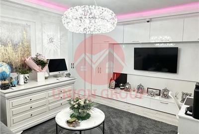 Apartament cu 4 camere în Tomis Nord