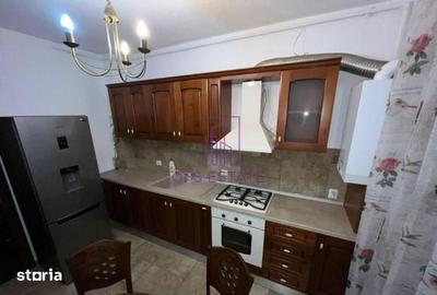 Apartament cu 3 camere decomandat, mobilat în Metalurgiei