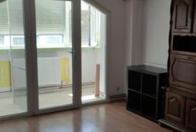 Apartament cu 2 camere decomandat în Central - 1
