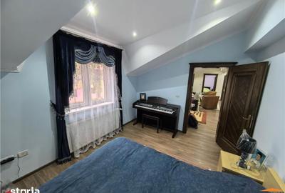 Casă cu 6 camere cu Teren 180 Mp în Central