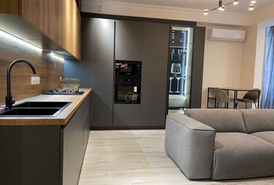 Apartament cu 3 camere decomandat în Central - 3