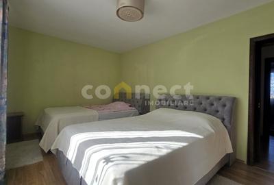 Apartament cu 3 camere semidecomandat, mobilat în Bună Ziua
