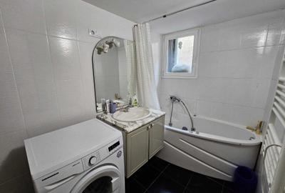 Apartament cu 2 camere semidecomandat în Ultracentral
