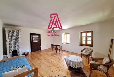 Casă individuală cu 6 camere cu Canalizare în Țichindeal