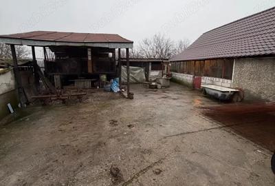 Casă cu Teren 1650 Mp în Central - 3